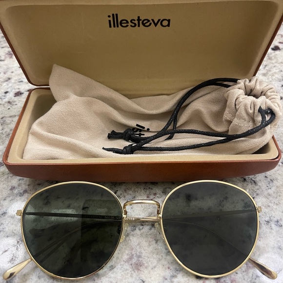 Illesteva Jefferson Gold Sunglasses - Picture 1 of 5